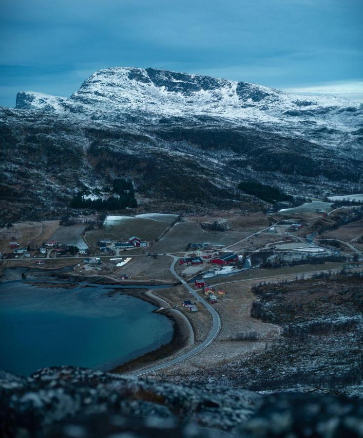 Storjord Farmstay Ranchhouse Kvaloya Экстерьер фото