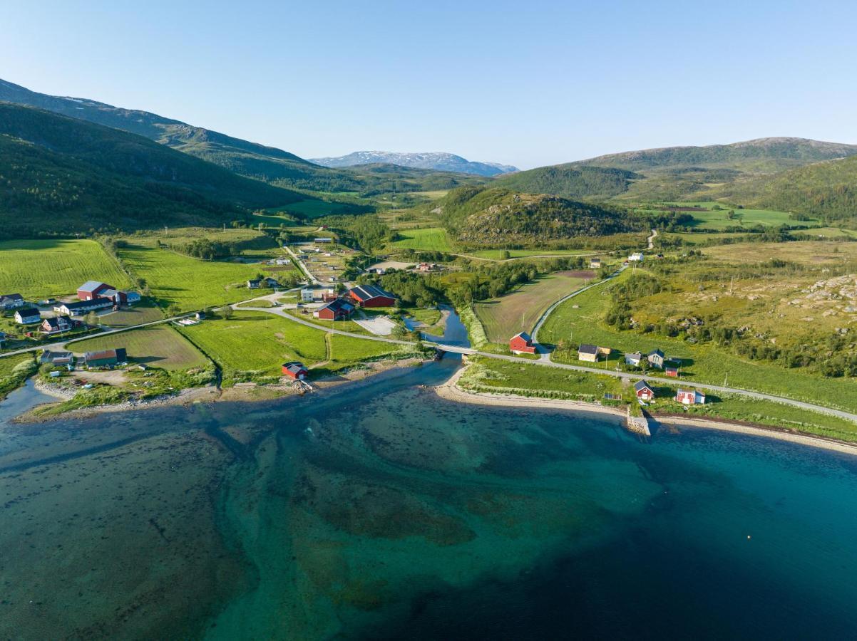 Storjord Farmstay Ranchhouse Kvaloya Экстерьер фото