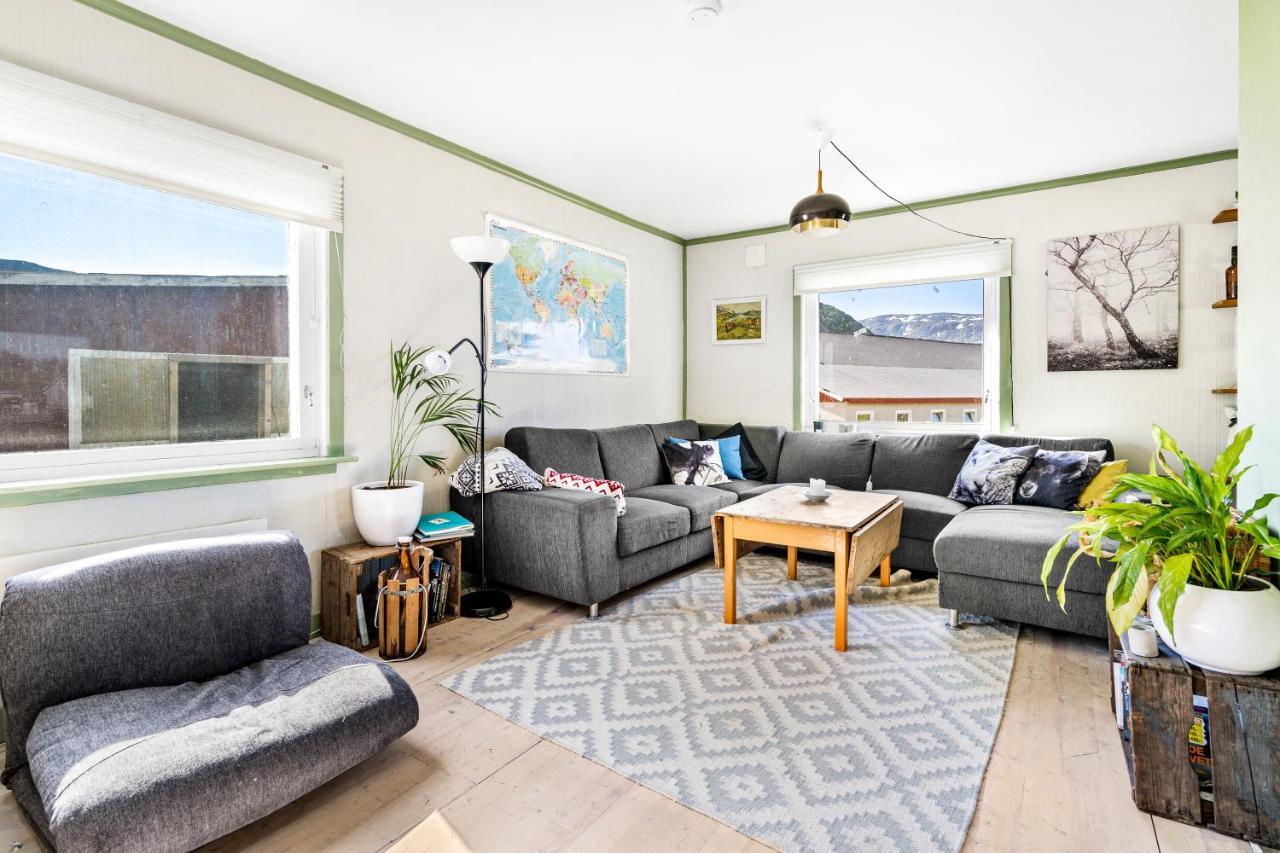 Storjord Farmstay Ranchhouse Kvaloya Экстерьер фото